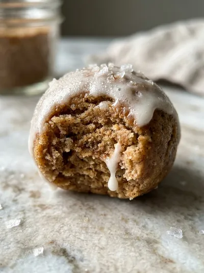 Cinnamon Roll Protein Balls