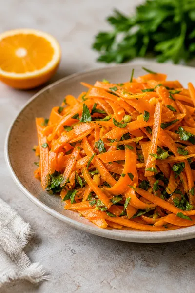 Classic Carrot Summer Salad - ingredients preparation