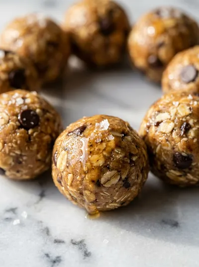 No Bake Energy Bites - Quick & Easy Snack