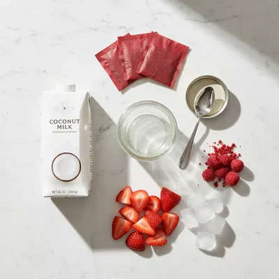Starbucks Pink Drink Recipe - cooking process